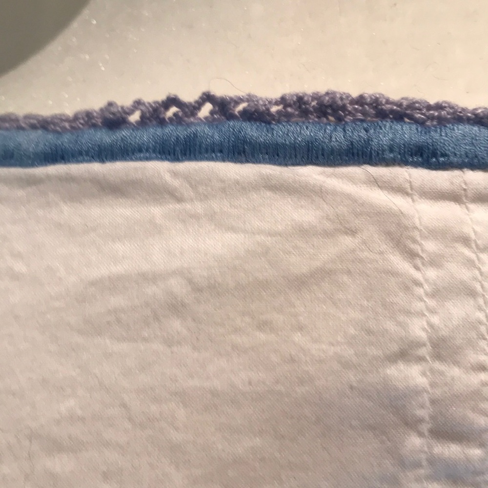 “OASIS” Embroidered White and Blue Cotton Dress. - Picture 16 of 16